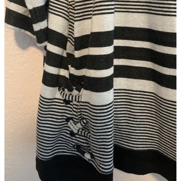 Liz Claiborne Weekend Tunic Black/White Stripes 3/4 Sleeve Decorative Lacing XXL - Picture 2 of 4